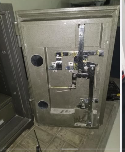 New safety vault Door Inastall just Ready